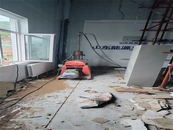 忻城地基基础下沉墙体裂缝加固注浆顶升施工